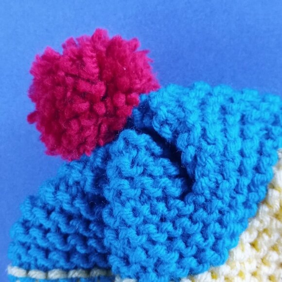 Vintage Hand-Knitted Made-in-Canada Colourful Beanie with Pom Pom - Picture 3 of 5